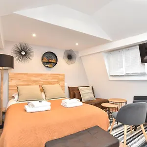 Apartment Cmg Strasbourg-saint Denis / Beauregard, Paris