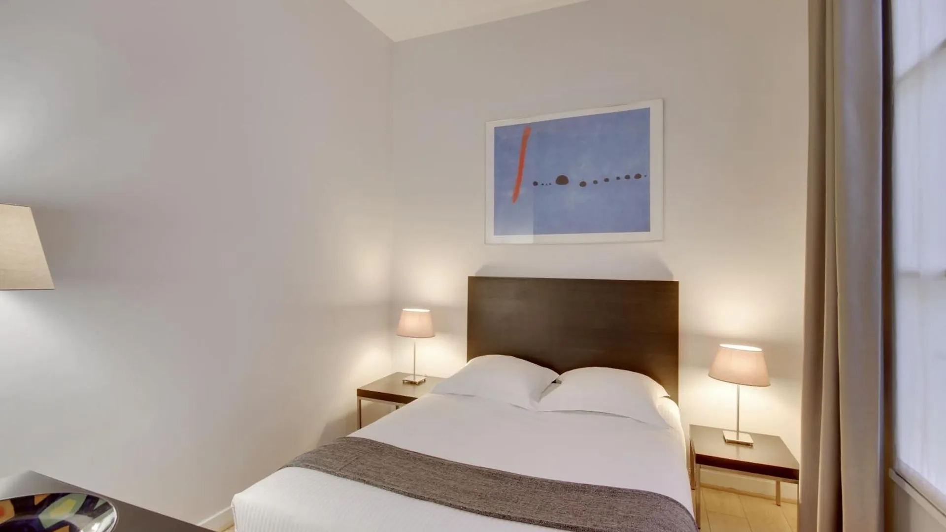 Apartments For Work In City Center Paris France