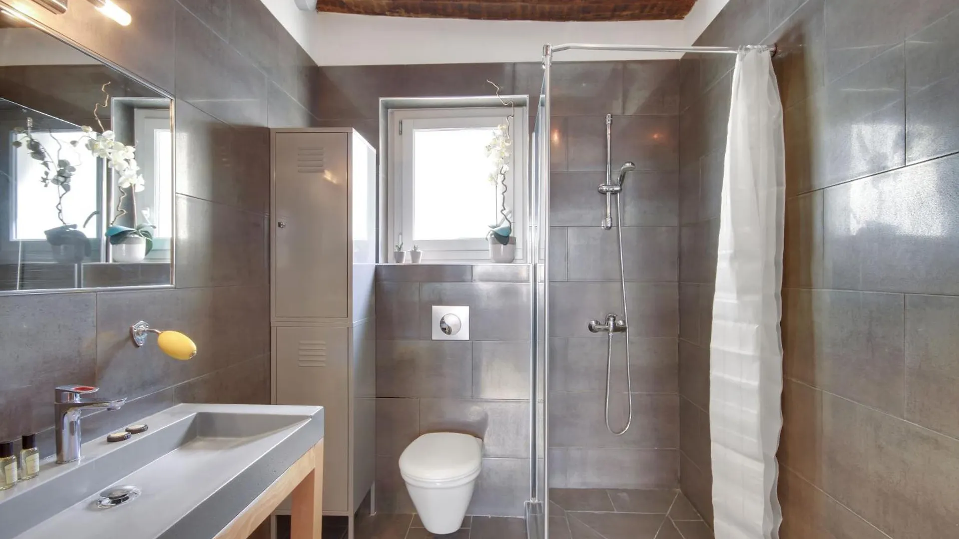Apartments For Work In City Center Paris