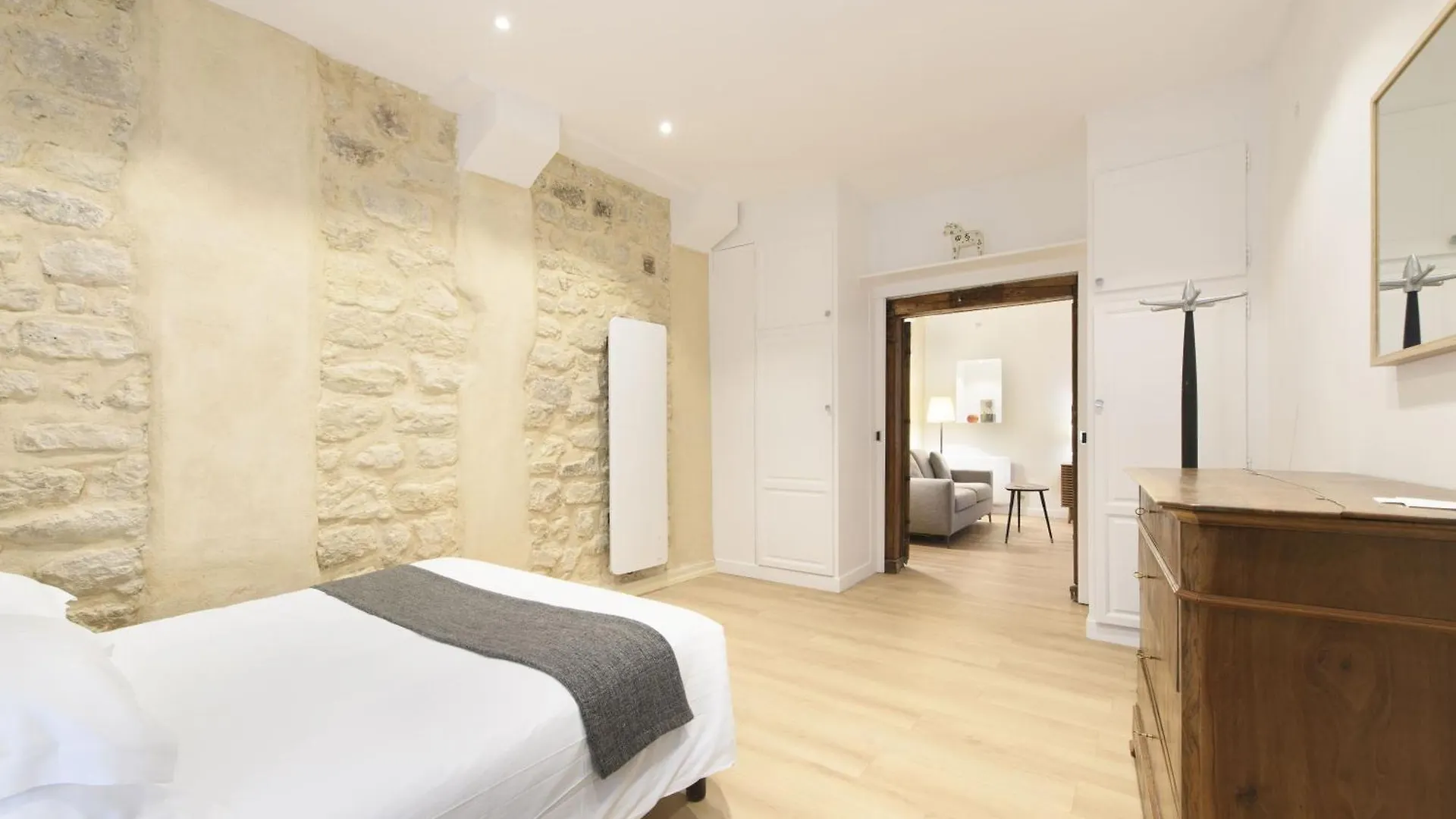 Apartments For Work In City Center Paris