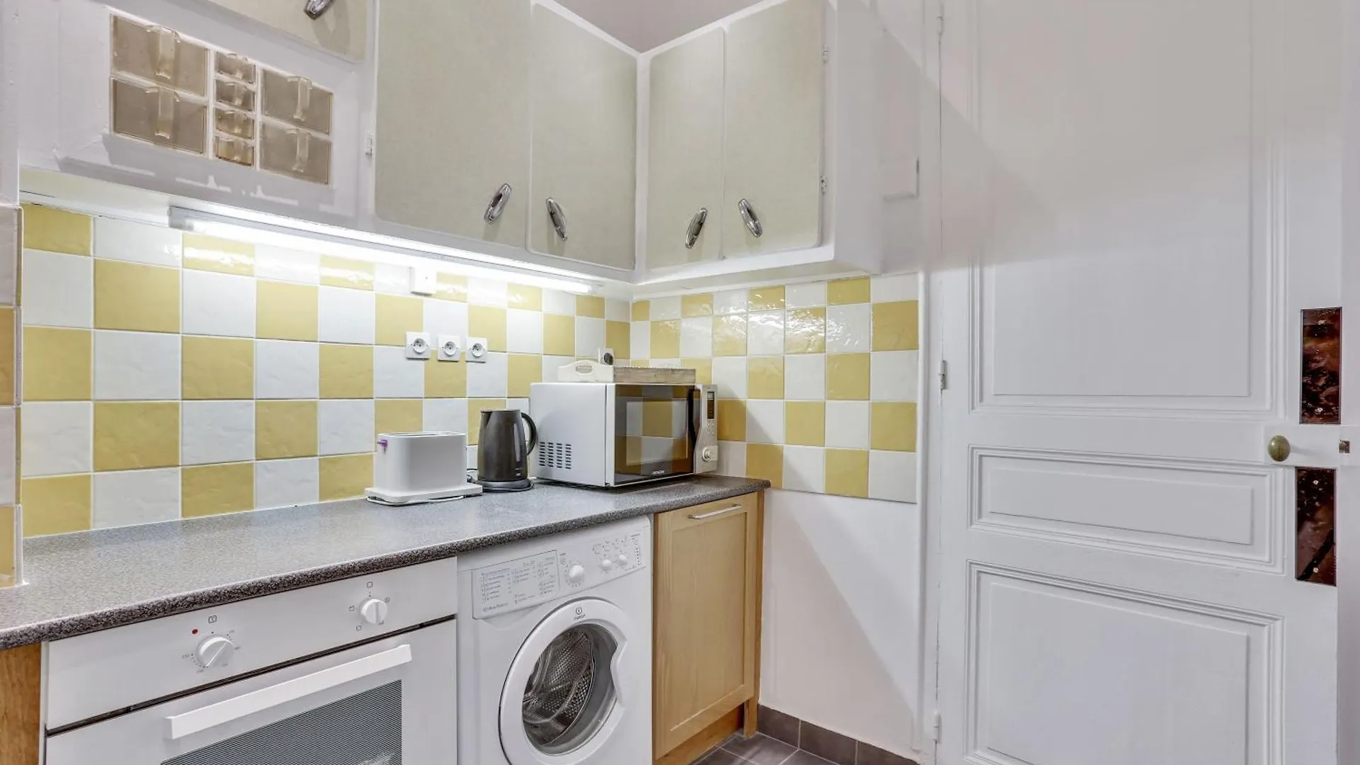 Apartments For Work In City Center Paris