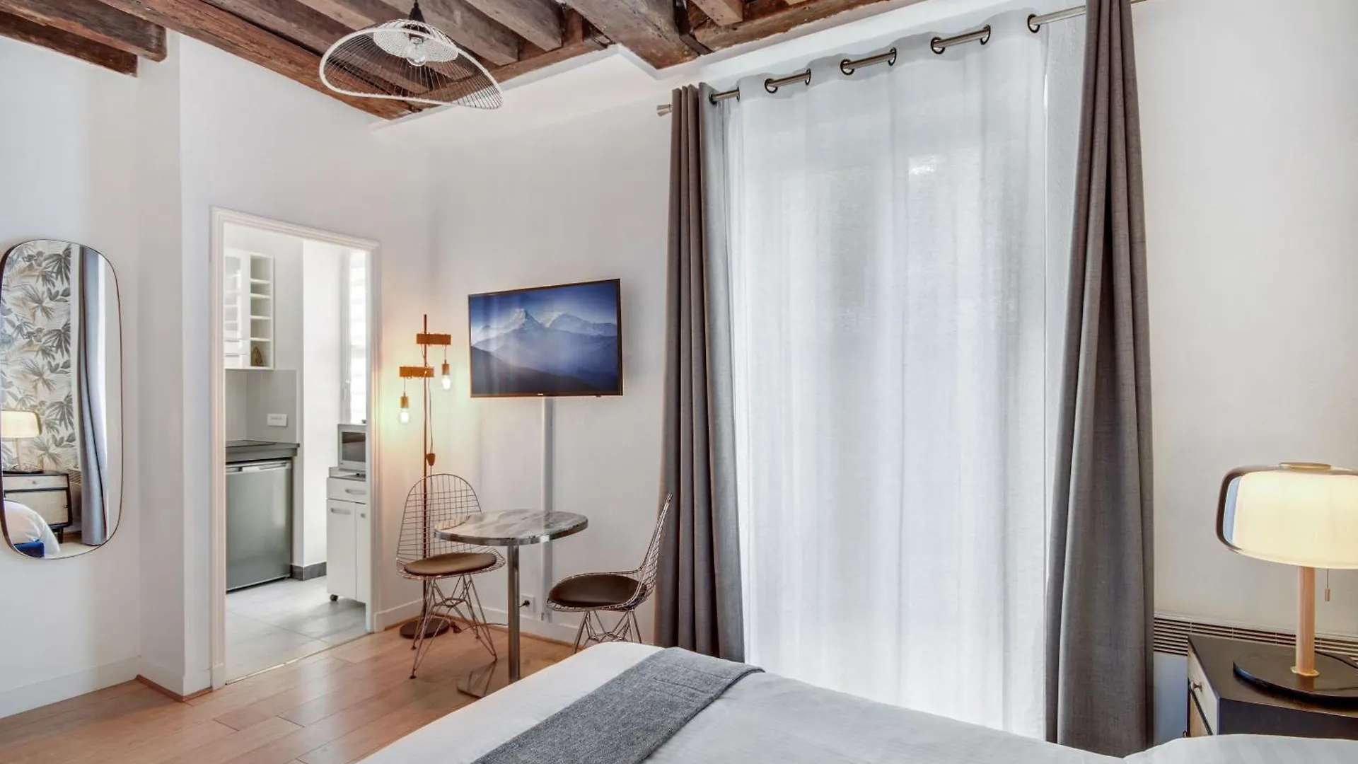 Apartments For Work In City Center Paris